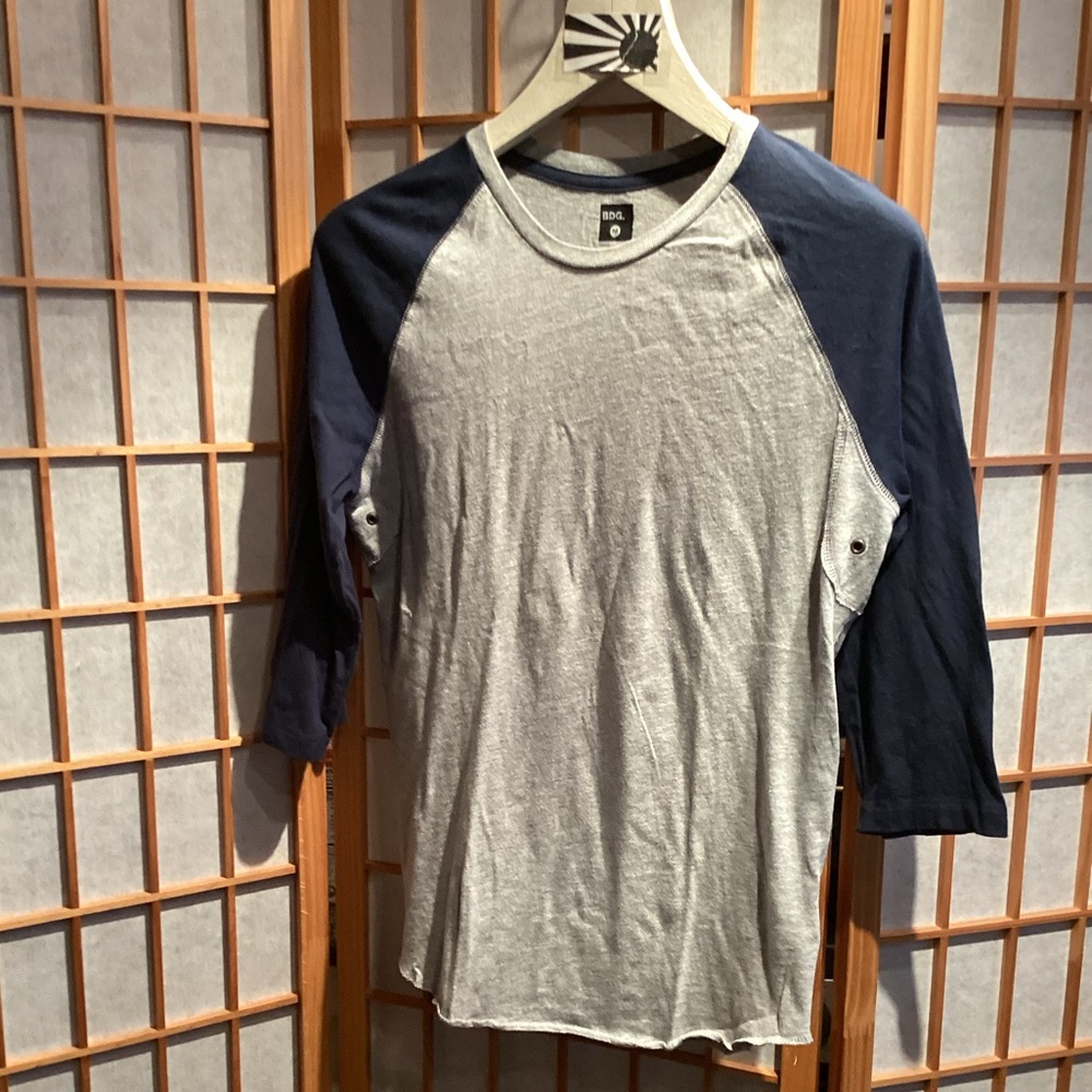 UO BDG Two-Tone Navy Baseball Tee Men's Size Medium